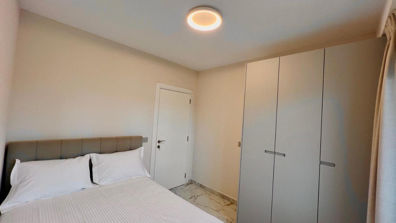 Zeus Tirana Suite Deluxe Exterior foto